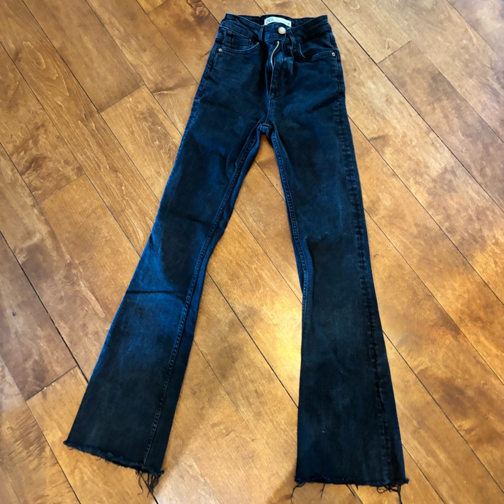 Zara Women’s Black Flare Jeans